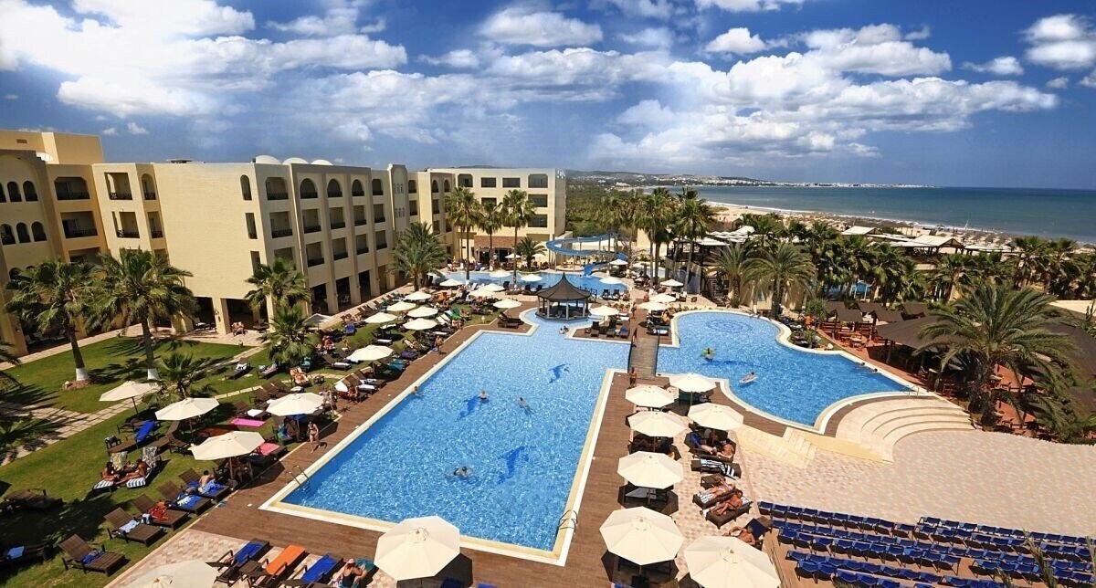 Отель Le Paradis Palace 4*